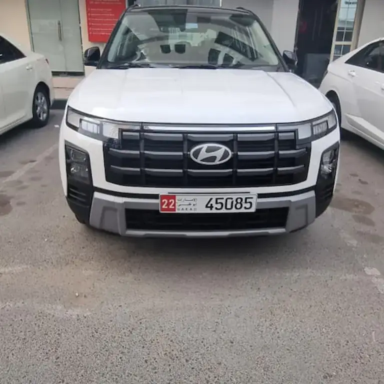 الواجهة الأمامية لسيارة هيونداي كريتا 2026 SUV للتأجير في أبوظبي